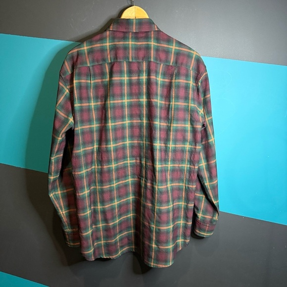 Pendleton Casual Red and Green Plaid Shirt size Medium - Picture 7 of 16